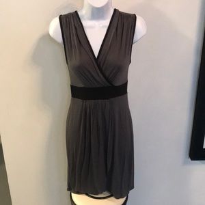 V neck dress